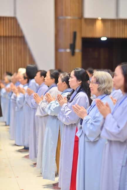 Dharma Talk “Is practice right or wrong?” – The 100th Seven-Day Retreat