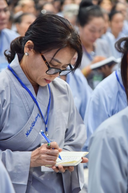 Dharma Talk “Is practice right or wrong?” – The 100th Seven-Day Retreat