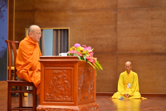 Dharma Talk “Is practice right or wrong?” – The 100th Seven-Day Retreat