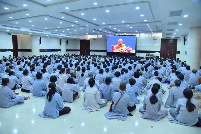 Dharma Talk “Is practice right or wrong?” – The 100th Seven-Day Retreat