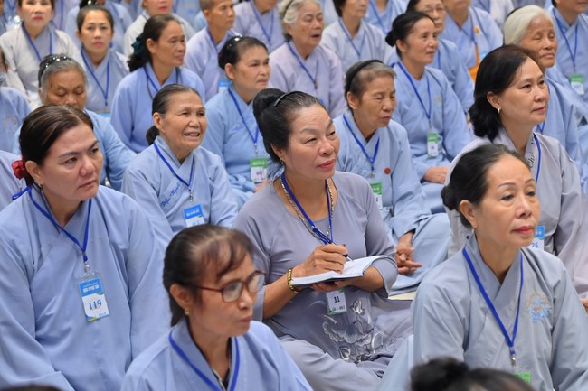 Dharma Talk “Is practice right or wrong?” – The 100th Seven-Day Retreat