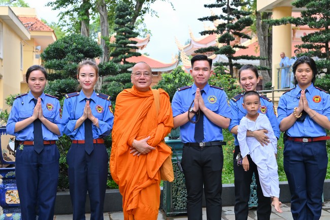 Dharma Talk “Is practice right or wrong?” – The 100th Seven-Day Retreat