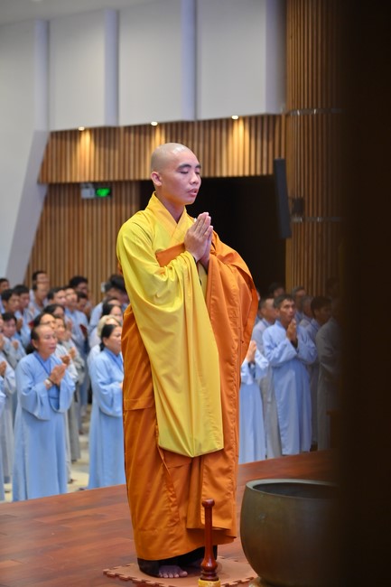 Dharma Talk “Is practice right or wrong?” – The 100th Seven-Day Retreat