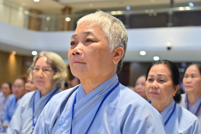 Dharma Talk “Is practice right or wrong?” – The 100th Seven-Day Retreat