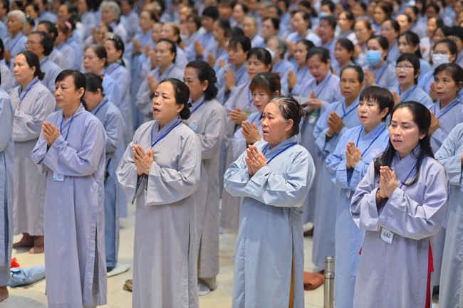 Dharma Talk “Is practice right or wrong?” – The 100th Seven-Day Retreat