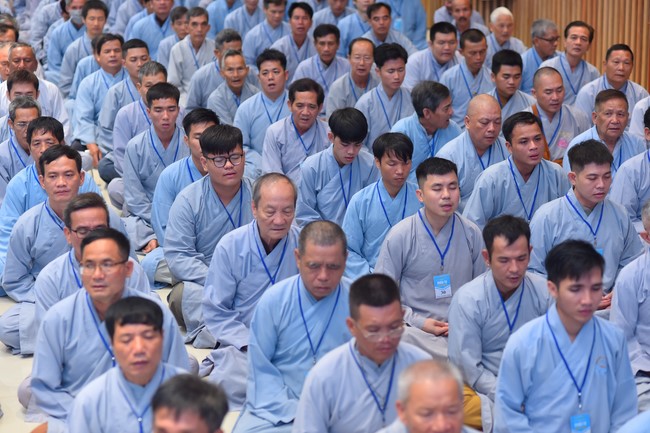 Dharma Talk “Is practice right or wrong?” – The 100th Seven-Day Retreat