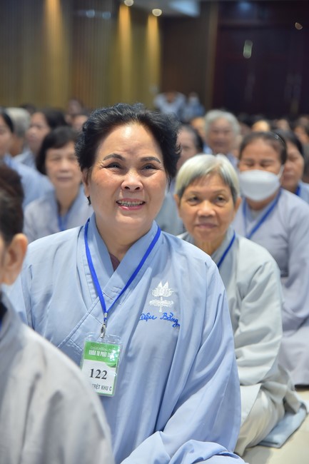 Dharma talk Learning Buddhism should know in the 100th Seven-Day Retreat