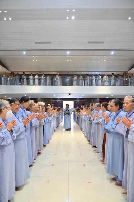 Dharma talk Learning Buddhism should know in the 100th Seven-Day Retreat