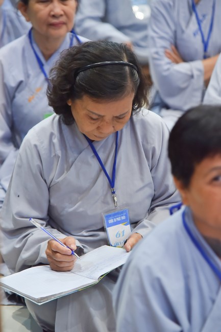 Dharma talk Learning Buddhism should know in the 100th Seven-Day Retreat