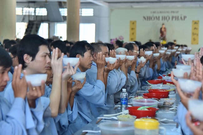 Dharma talk Learning Buddhism should know in the 100th Seven-Day Retreat