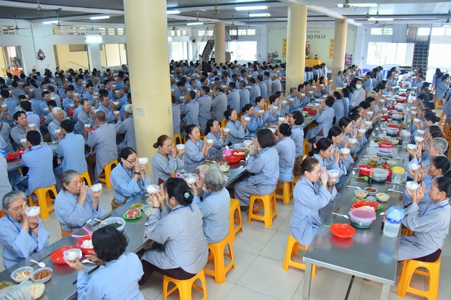 Dharma talk Learning Buddhism should know in the 100th Seven-Day Retreat