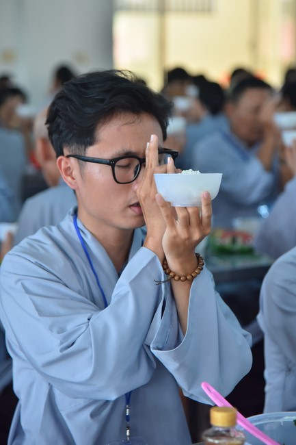 Dharma talk Learning Buddhism should know in the 100th Seven-Day Retreat