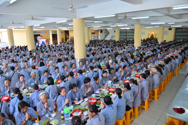 Dharma talk Learning Buddhism should know in the 100th Seven-Day Retreat