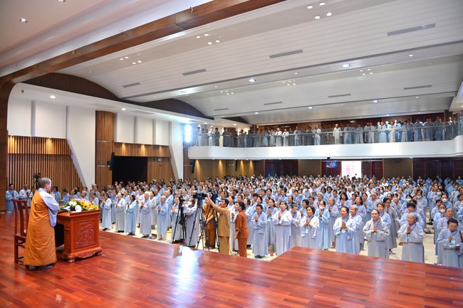 Dharma Talk Overcoming Demonic obstacles in the 100th Seven-Day Retreat