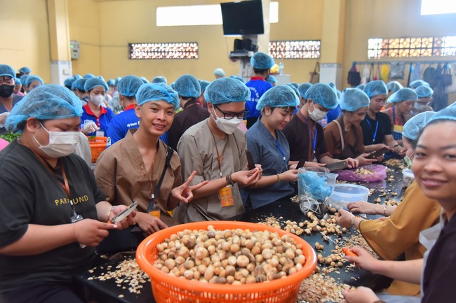 Dharma Talk Overcoming Demonic obstacles in the 100th Seven-Day Retreat