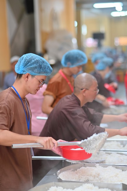 Dharma Talk Overcoming Demonic obstacles in the 100th Seven-Day Retreat