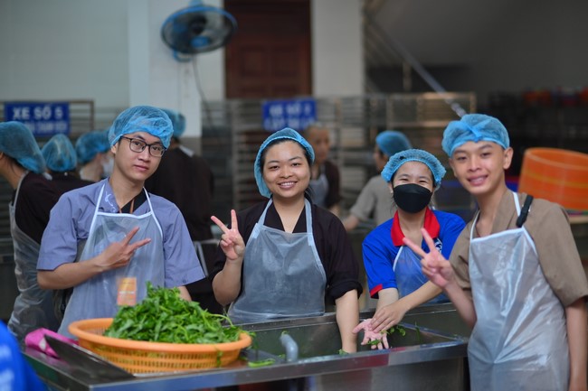 Dharma Talk Overcoming Demonic obstacles in the 100th Seven-Day Retreat