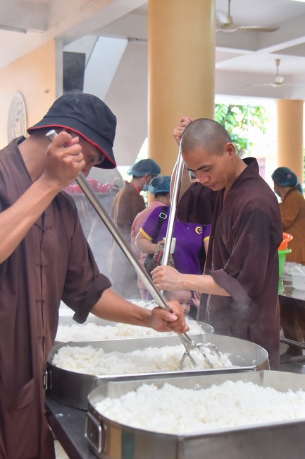 Dharma Talk Overcoming Demonic obstacles in the 100th Seven-Day Retreat