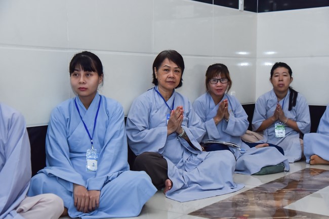 Dharma Talk Overcoming Demonic obstacles in the 100th Seven-Day Retreat