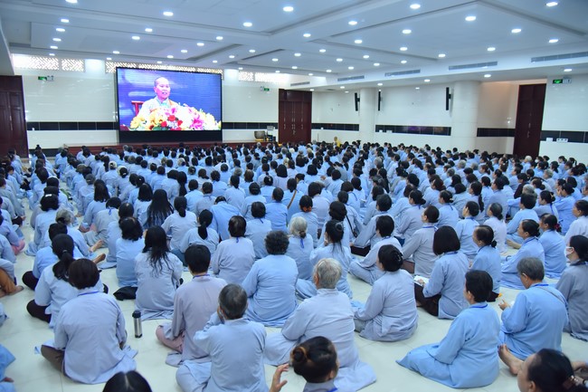 Dharma Talk Overcoming Demonic obstacles in the 100th Seven-Day Retreat