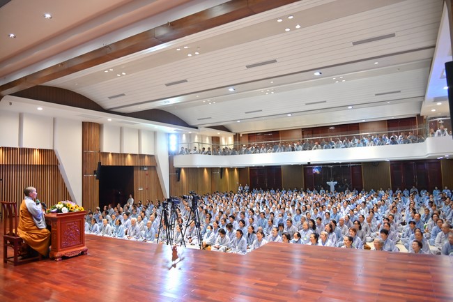 Dharma Talk Overcoming Demonic obstacles in the 100th Seven-Day Retreat