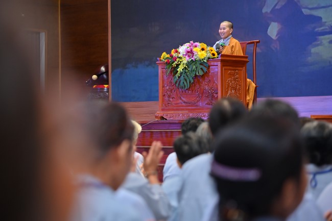 Dharma Talk Overcoming Demonic obstacles in the 100th Seven-Day Retreat