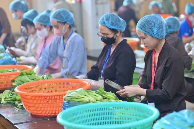 Dharma Talk Overcoming Demonic obstacles in the 100th Seven-Day Retreat