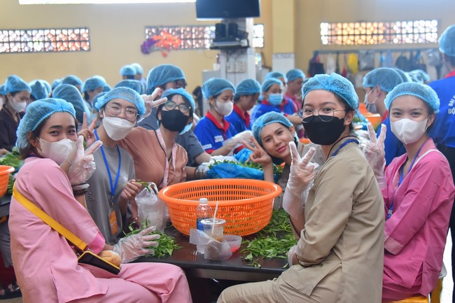 Dharma Talk Overcoming Demonic obstacles in the 100th Seven-Day Retreat