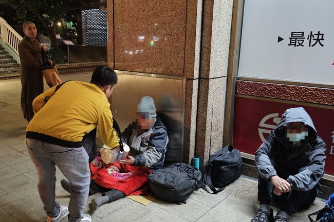 Candle Lighting Ritual to commemorate Amitabha’s Buddha at Ling Yin Temple in Taiwan