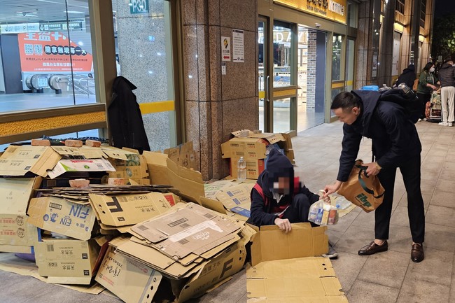 Candle Lighting Ritual to commemorate Amitabha’s Buddha at Ling Yin Temple in Taiwan
