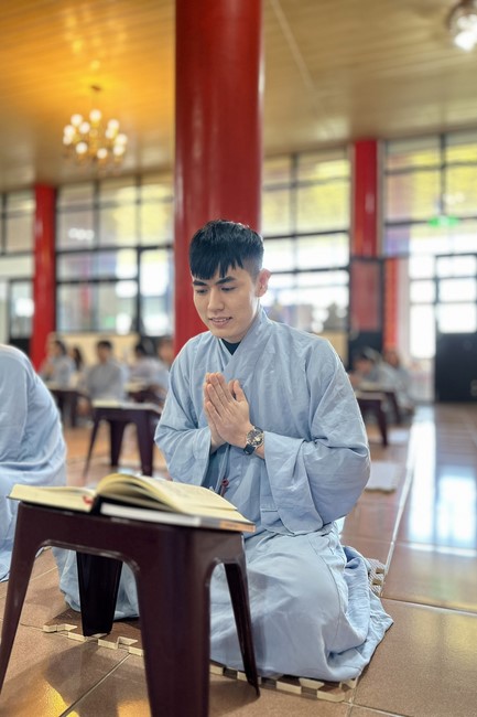 Candle Lighting Ritual to commemorate Amitabha’s Buddha at Ling Yin Temple in Taiwan