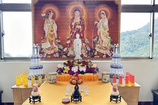 Candle Lighting Ritual to commemorate Amitabha’s Buddha at Ling Yin Temple in Taiwan