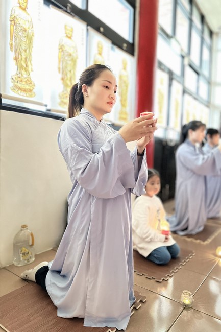 Candle Lighting Ritual to commemorate Amitabha’s Buddha at Ling Yin Temple in Taiwan