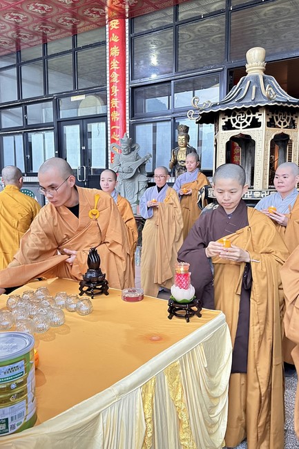 Candle Lighting Ritual to commemorate Amitabha’s Buddha at Ling Yin Temple in Taiwan