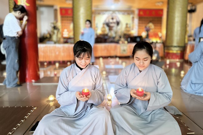Candle Lighting Ritual to commemorate Amitabha’s Buddha at Ling Yin Temple in Taiwan