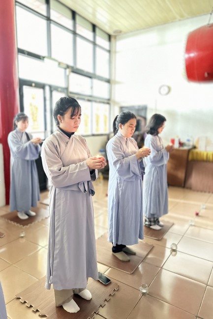 Candle Lighting Ritual to commemorate Amitabha’s Buddha at Ling Yin Temple in Taiwan