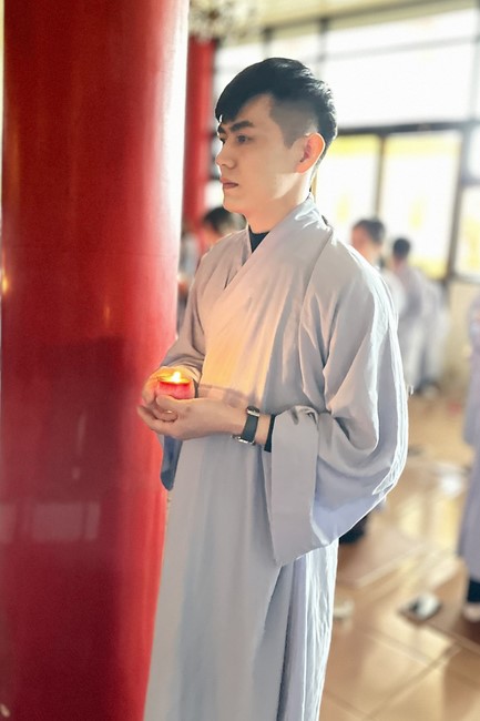 Candle Lighting Ritual to commemorate Amitabha’s Buddha at Ling Yin Temple in Taiwan