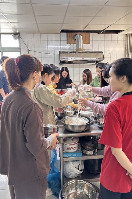 Candle Lighting Ritual to commemorate Amitabha’s Buddha at Ling Yin Temple in Taiwan