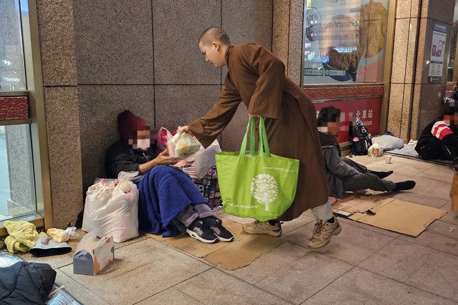 Candle Lighting Ritual to commemorate Amitabha’s Buddha at Ling Yin Temple in Taiwan