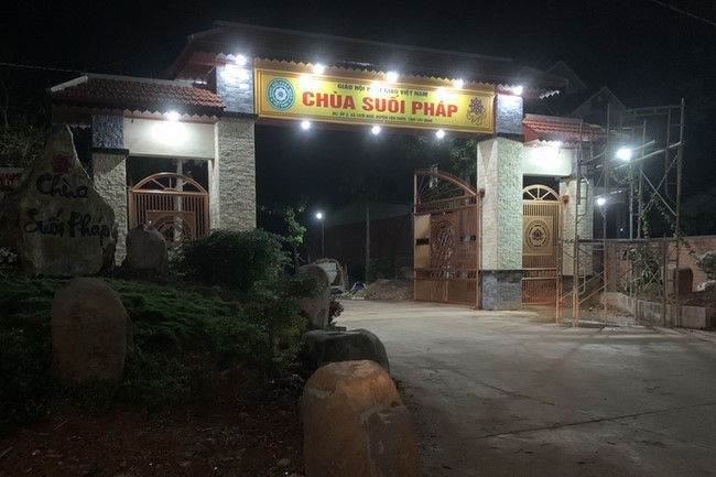 Repentant ceremony at Suoi Phap Pagoda