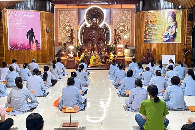 Repentant ceremony at Suoi Phap Pagoda