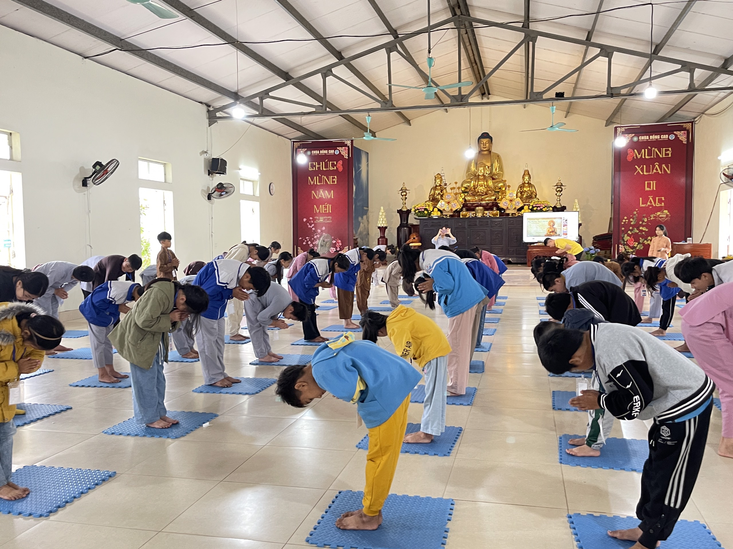The 14th Lotus seed Sowing Retreat at Dong Cao Pagoda, Thanh Hoa