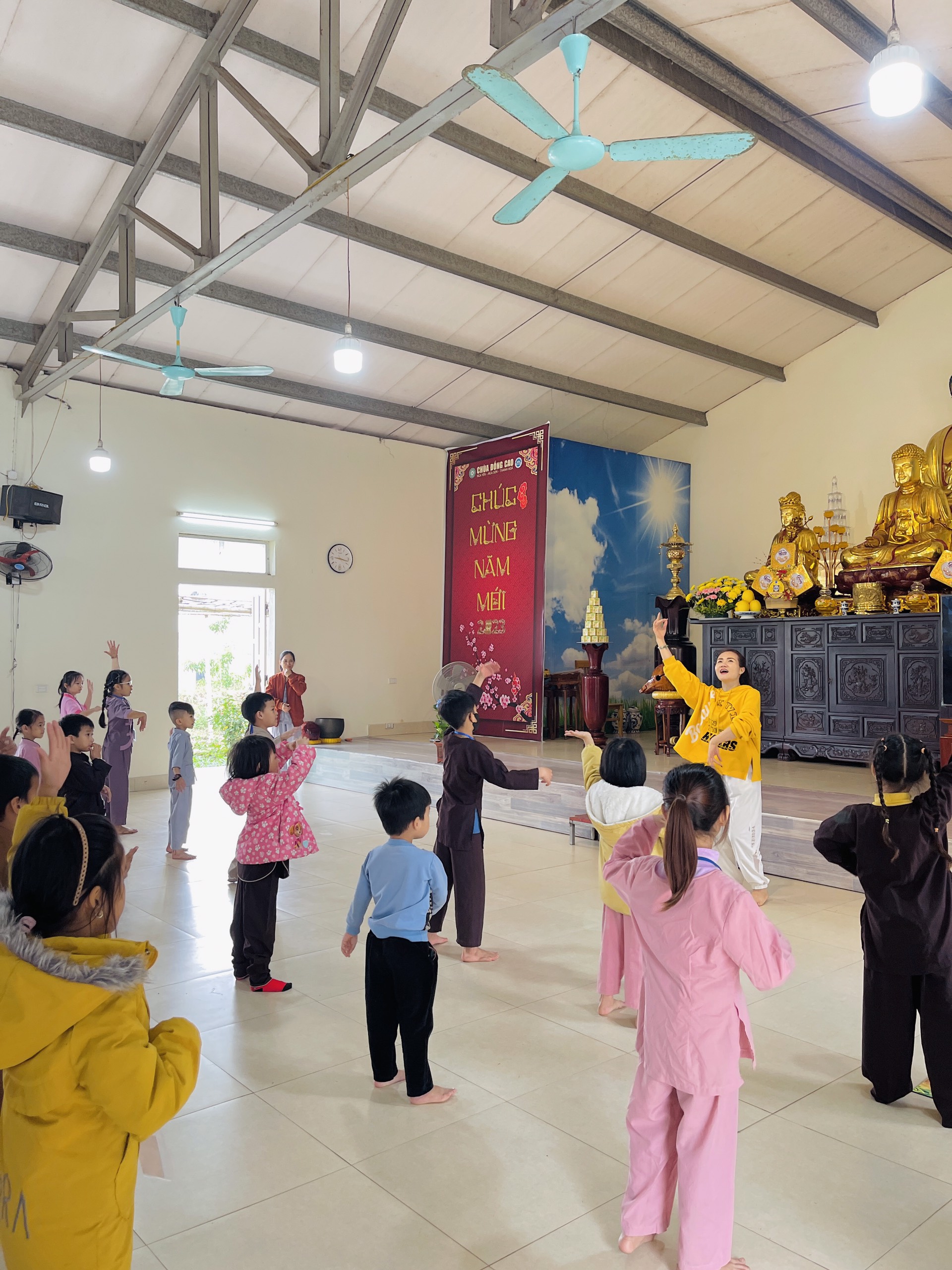 The 14th Lotus seed Sowing Retreat at Dong Cao Pagoda, Thanh Hoa
