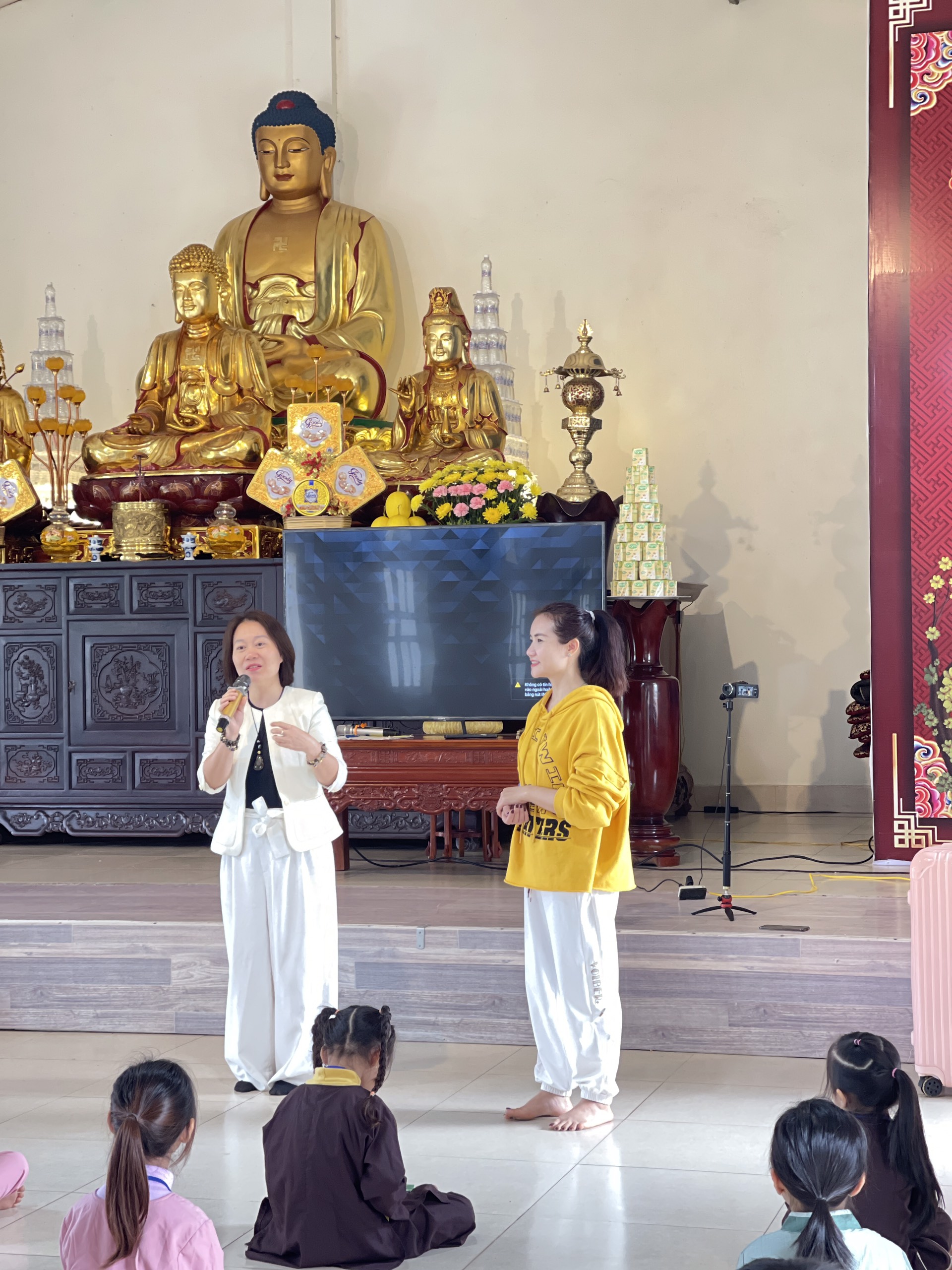 The 14th Lotus seed Sowing Retreat at Dong Cao Pagoda, Thanh Hoa