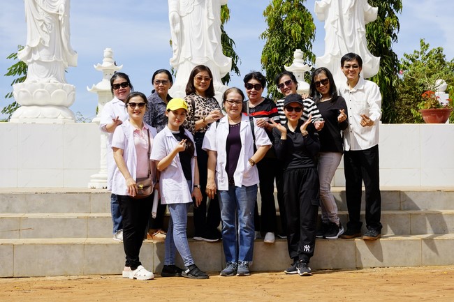 Program Spring of love in the border areas of Tam Phap Pagoda, Binh Phuoc