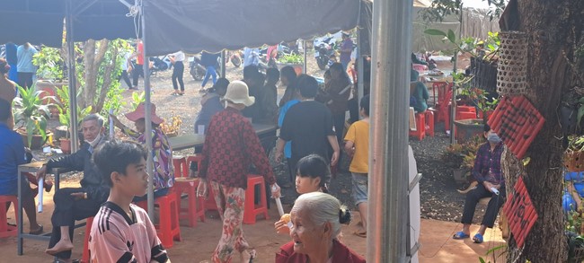 Program Spring of love in the border areas of Tam Phap Pagoda, Binh Phuoc