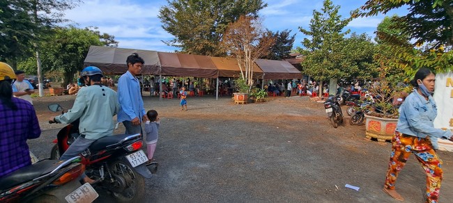 Program Spring of love in the border areas of Tam Phap Pagoda, Binh Phuoc