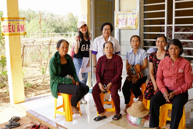 Program Spring of love in the border areas of Tam Phap Pagoda, Binh Phuoc