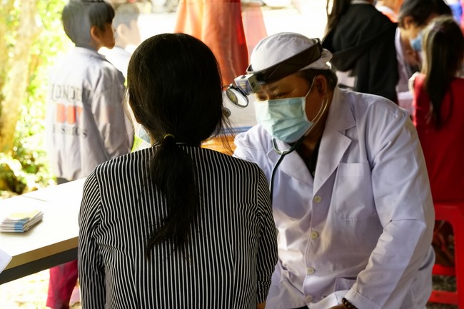 Program Spring of love in the border areas of Tam Phap Pagoda, Binh Phuoc