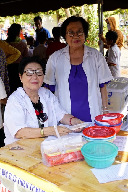Program Spring of love in the border areas of Tam Phap Pagoda, Binh Phuoc